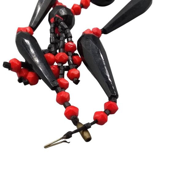 Antique Black and Red Flapper Necklace, French Jet Czech Glass Beads with Beaded - Picture 4 of 4